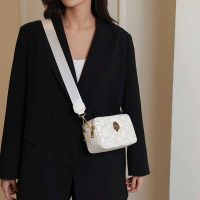 Sac à main matelassé beige 13