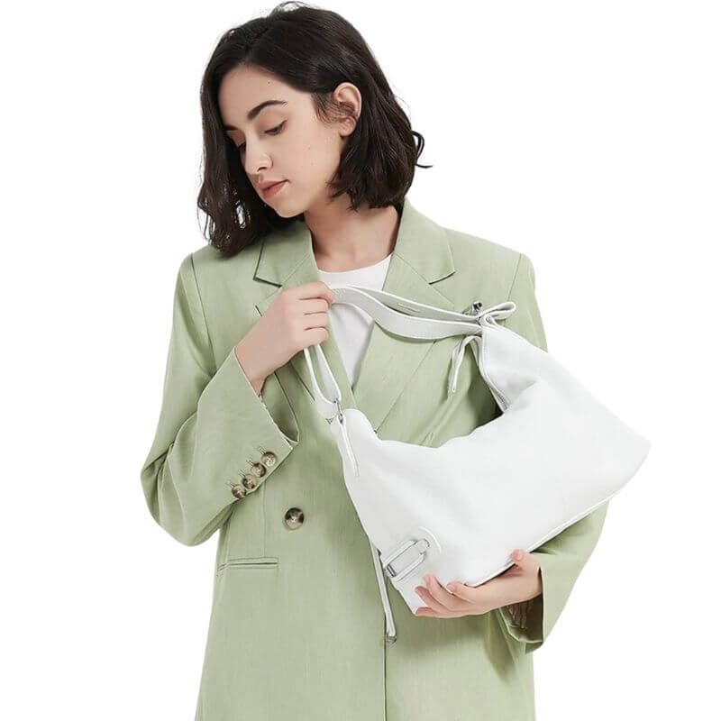 Sac à main en cuir noir6 Sac à main en cuir noir6