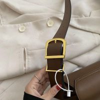 Petit sac à main avec bandoulière04