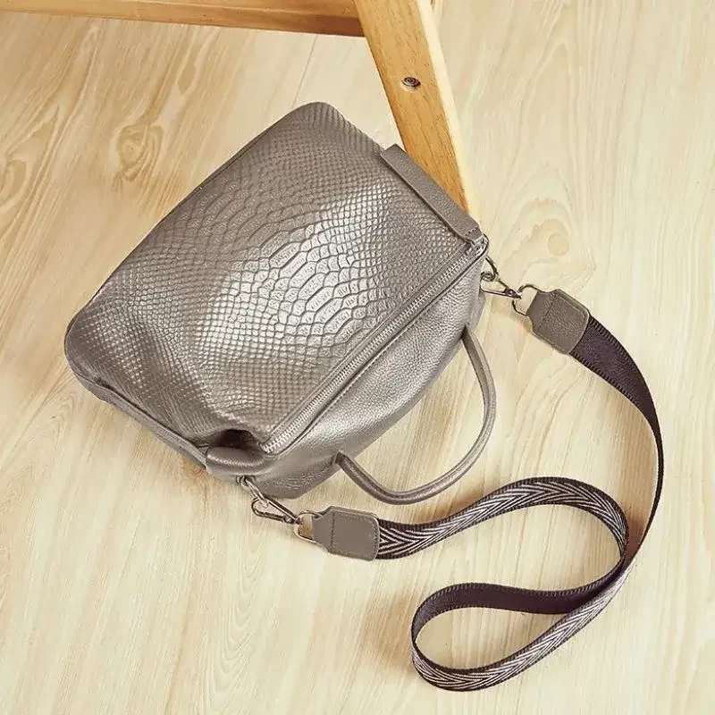 Sac à main bandoulière gris 15 Sac à main bandoulière gris 15