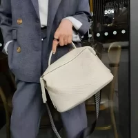 Sac à main bandoulière gris 4