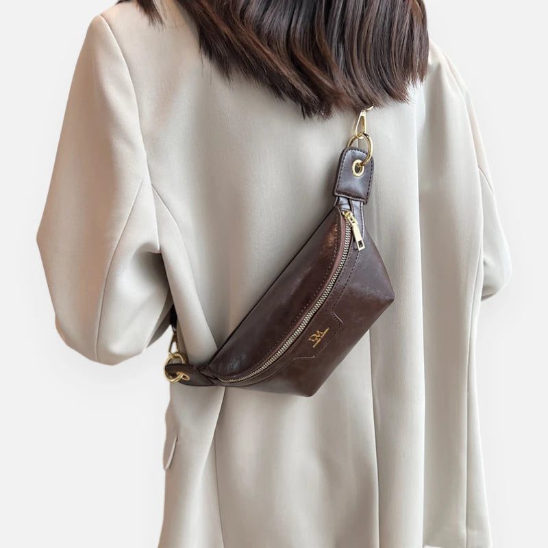 Sac banane cuir chic à bandoulière 1 (10) Sac banane cuir chic à bandoulière 1 (10)